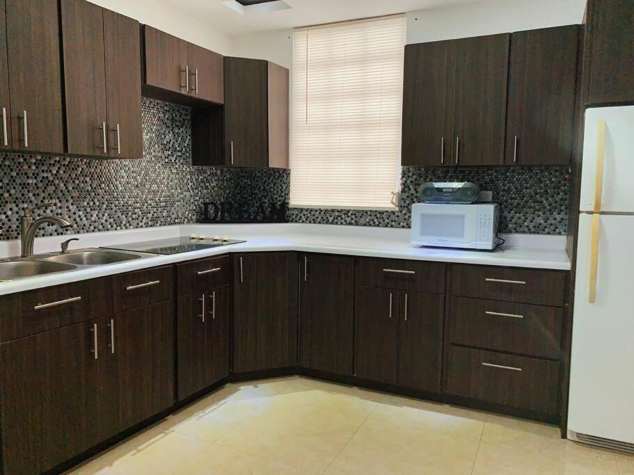 Spacius 4Br Home In Trendy Loiza St, Near Beach サンジョアン エクステリア 写真